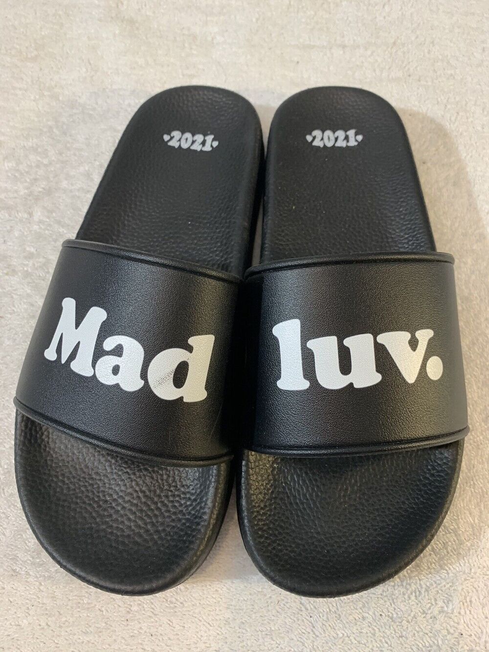 Mad Luv Slides Shower Shoes Womens Size 8 (40) Slip On Sandals